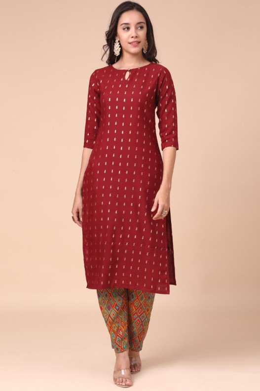 Stylish Maroon Cotton Blend Kurti With Multicolour Plazzo